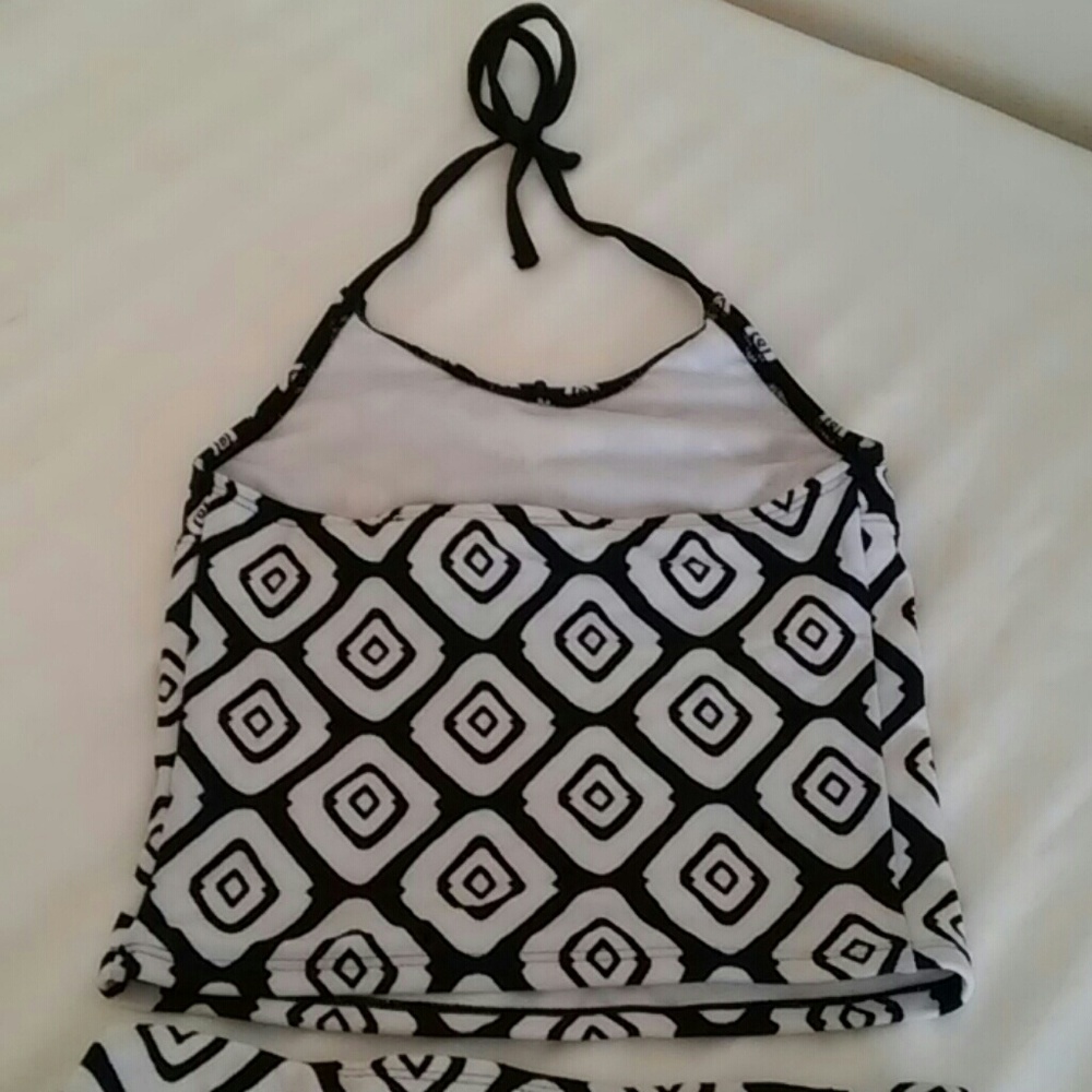 Swimsuit - Picture 7 of 7